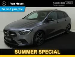 Grijs Gebruikt 2024 Mercedes B180 AMG line MPV | € 41.945 (Eerlijke prijs)