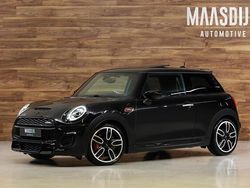 Zwart Gebruikt 2020 Mini John Cooper Works Chili Hatchback | € 29.740 (Eerlijke prijs)