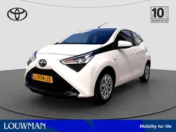 Wit Gebruikt 2021 Toyota Aygo X-play Hatchback | € 11.450 (Eerlijke prijs)