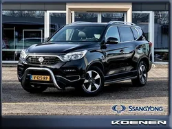 Zwart Gebruikt 2018 Ssangyong Rexton Sapphire SUV | € 24.900
