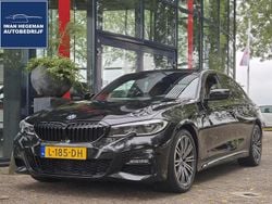 Zwart Gebruikt 2021 BMW 318 Executive Sedan | € 29.990 (Iets duurder)