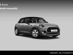 Grijs Gebruikt 2020 Mini Cooper Salt Hatchback | € 21.880 (Eerlijke prijs)