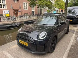 Zwart Gebruikt 2021 Mini Cooper SE Business Hatchback | € 17.900 (Eerlijke prijs)