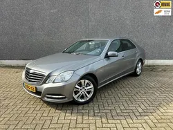 Grijs Gebruikt 2012 Mercedes E200 Avantgarde Sedan | € 12.250 (Eerlijke prijs)