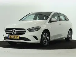 Wit Gebruikt 2020 Mercedes B250 Progressive MPV | € 27.945 (Eerlijke prijs)