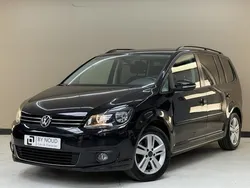 Zwart, metallic lak Gebruikt 2012 VW Touran Highline MPV | € 11.950 (Duur)