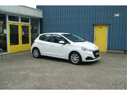 Wit Gebruikt 2018 Peugeot 208 Active Hatchback | € 7.950 (Eerlijke prijs)