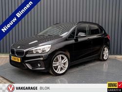 Zwart Gebruikt 2015 BMW 218 Active Tourer MPV | € 15.745 (Eerlijke prijs)