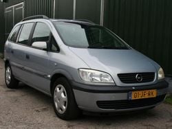Grijs Gebruikt 2002 Opel Zafira Comfort MPV | € 950 (Super prijs)