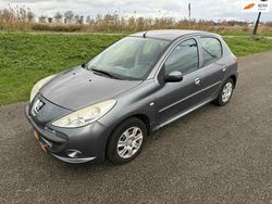 Grijs Gebruikt 2010 Peugeot 206 Hatchback | € 1.999