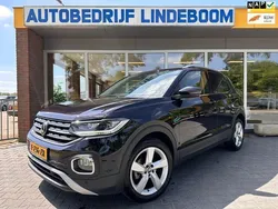 Zwart Gebruikt 2023 VW T-Cross Style SUV | € 27.950 (Eerlijke prijs)