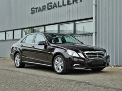 Bruin Gebruikt 2009 Mercedes E250 Avantgarde Sedan | € 18.950 (Iets duurder)