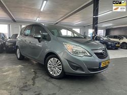 Grijs Gebruikt 2014 Opel Meriva Design Edition MPV | € 8.950 (Goede deal)