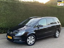 Zwart Gebruikt 2006 Opel Zafira MPV | € 4.000 (Duur)