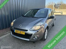 Grijs Gebruikt 2010 Renault Clio R.S. Hatchback | € 5.950 (Iets duurder)