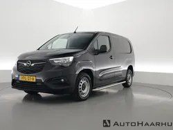 Zwart Gebruikt 2022 Opel Combo Edition MPV | € 18.900 (Duur)