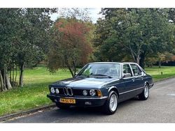 Blauw Gebruikt 1981 BMW 732 Sedan | € 11.750