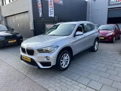 Grijs, metallic lak Gebruikt 2015 BMW X1 Comfort Edition SUV | € 9.999