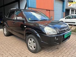 Zwart Gebruikt 2008 Hyundai Tucson Dynamiq SUV | € 2.695 (Eerlijke prijs)