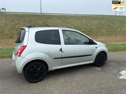 Grijs Gebruikt 2010 Renault Twingo Authentique Hatchback | € 2.950 (Eerlijke prijs)