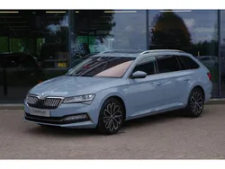 Grijs Gebruikt 2022 Skoda Superb Business Line Stationwagen | € 29.950 (Eerlijke prijs)