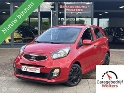 Rood Gebruikt 2015 Kia Picanto Hatchback | € 6.950 (Eerlijke prijs)