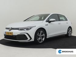 Wit Gebruikt 2021 VW Golf VIII Business Hatchback | € 26.900 (Eerlijke prijs)