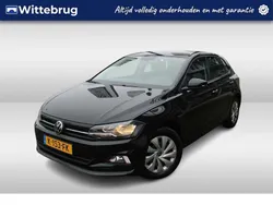 Zwart, metallic lak Gebruikt 2020 VW Polo Comfortline Hatchback | € 17.950 (Eerlijke prijs)