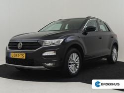 Zwart Gebruikt 2021 VW T-Roc Style SUV | € 25.400 (Goede deal)