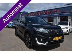 Zwart Gebruikt 2022 Suzuki Vitara Style SUV | € 20.999 (Goede deal)