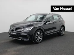 Zwart Gebruikt 2022 VW Tiguan R-line SUV | € 36.900 (Eerlijke prijs)