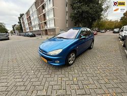 Blauw Gebruikt 2004 Peugeot 206 Hatchback | € 1.450 (Eerlijke prijs)