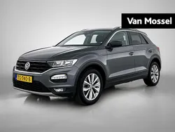 Grijs Gebruikt 2018 VW T-Roc Style SUV | € 18.900 (Eerlijke prijs)