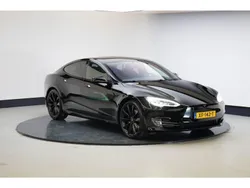 Zwart Gebruikt 2018 Tesla Model S Sedan | € 32.950 (Goede deal)