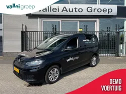 Zwart Nieuw 2024 VW Caddy Style MPV | € 25.950
