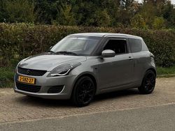 Grijs Gebruikt 2013 Suzuki Swift Comfort Hatchback | € 10.450 (Duur)