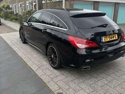 Zwart Gebruikt 2015 Mercedes CLA220 Edition Sedan | € 14.000