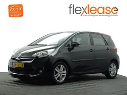 Zwart metallic Gebruikt 2012 Toyota Verso-S MPV | € 7.900 (Eerlijke prijs)