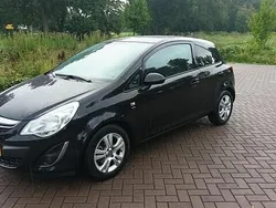 Zwart Gebruikt 2011 Opel Corsa Hatchback | € 2.999 (Goede deal)