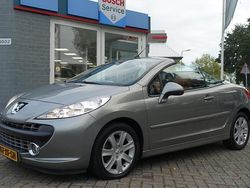 Grijs Gebruikt 2007 Peugeot 207 CC Cabriolet | € 2.350 (Goede deal)