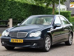 Zwart Gebruikt 2004 Mercedes C200 Elegance Sedan | € 3.945 (Eerlijke prijs)