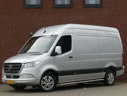 Grijs Gebruikt 2023 Mercedes Sprinter Van | € 37.950 (Eerlijke prijs)