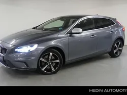 Grijs Gebruikt 2019 Volvo V40 R-Design Stationwagen | € 20.950 (Eerlijke prijs)