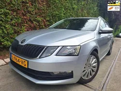 Grijs Gebruikt 2017 Skoda Octavia Style Stationwagen | € 7.900 (Goede deal)