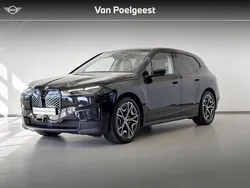 Zwart Gebruikt 2021 BMW iX Executive SUV | € 46.895 (Eerlijke prijs)