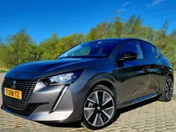 Grijs Gebruikt 2022 Peugeot 208 Allure Hatchback | € 17.999 (Goede deal)