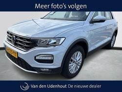 White silver metallic Gebruikt 2020 VW T-Roc Executive SUV | € 25.750 (Goede deal)