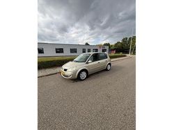Beige Gebruikt 2006 Renault Scénic II MPV | € 1.999 (Iets duurder)