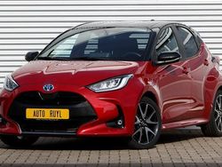 Rood Gebruikt 2022 Toyota Yaris Executive Hatchback | € 22.785 (Eerlijke prijs)