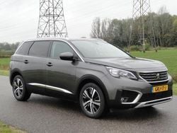 Grijs Gebruikt 2019 Peugeot 5008 MPV | € 17.495 (Eerlijke prijs)